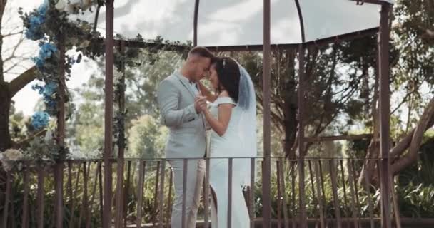 Paar Hochzeit Und Tanz Hochzeit Oder Verlobung Garten Für Liebe — Stockvideo