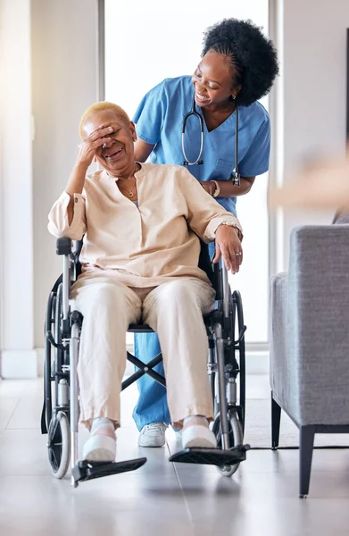 Nurse Senior Woman Laugh Wheelchair Walk Care Rehabilitation Healthcare Chat — Stock Photo, Image