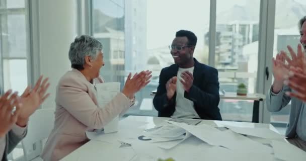 Reunión Negocios Aplausos Éxito Del Personal Con Colaboración Del Equipo — Vídeo de stock