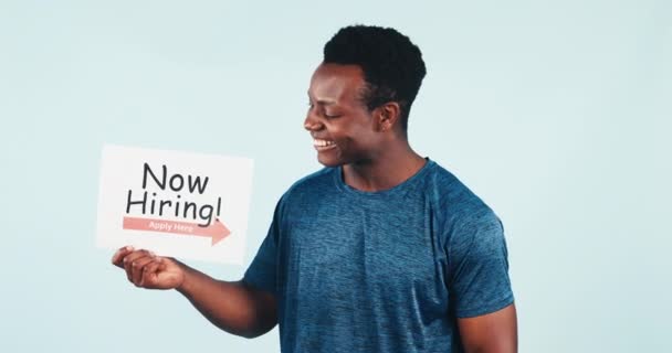 Heureux Homme Noir Signe Remise Forme Embauche Pour Occasion Emploi — Video