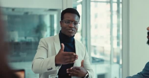 Üzletemberek Feketék Találkozó Vezetővel Csapatmunka Együttműködés Vitával Afrikai Személy Menedzser — Stock videók