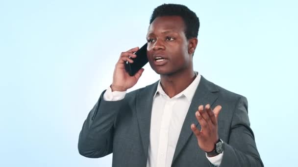 Telefon Görüşmesi Stres Dünyasındaki Siyahi Adam Konuşmada Konuşmada Tartışmada Hayal — Stok video