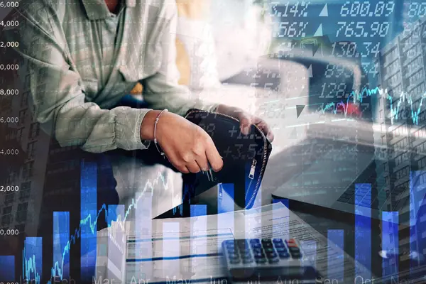 Ologramma Denaro Mani Con Una Calcolatrice Documenti Informazioni Sul Mercato — Foto Stock