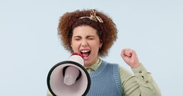 Жінка Мегафон Крик Знак Протесту Голосу Або Спілкування Фоні Студії — стокове відео
