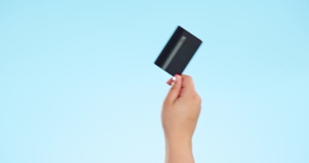 Kreditkarte Bezahlung Und Hand Der Person Studio Für Budget Ersparnisse — Stockvideo