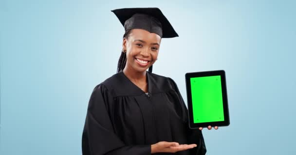 Studente Laureato Donna Tablet Schermo Verde Spazio Presentazione Mani Registrazione — Video Stock