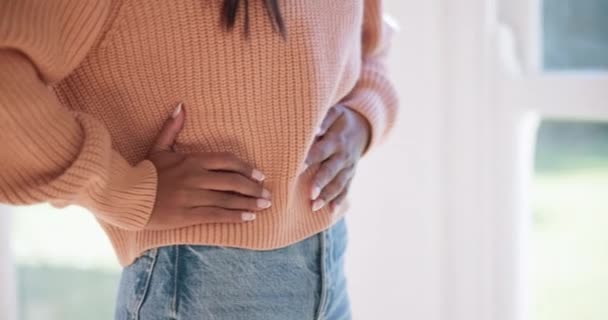 Mujer Enferma Las Manos Dolor Estómago Para Salud Indigestión Las — Vídeos de Stock