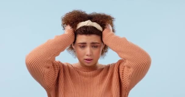 Stress Angst Kvinde Studiet Med Fejl Katastrofe Eller Frustreret Blå – Stock-video