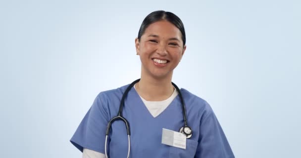 Женщина Лицо Счастливая Медсестра Студии Медицинских Услуг Хирургии Приверженности Медицине — стоковое видео