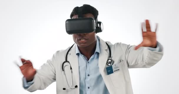Черный Человек Доктор Виртуальная Реальность Программным Обеспечением Фармацевтические Технологии Студии — стоковое видео