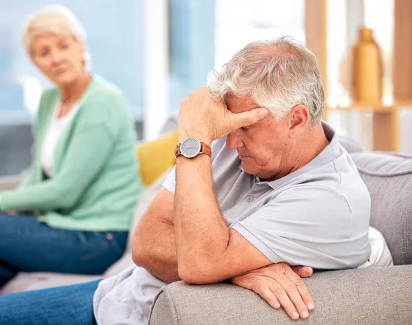 Man Headache Think Fight Home Wife Divorce Problem Disagreement Mature — Stock Photo, Image