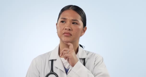 Myšlenky Žena Nebo Lékař Studiu Pochybnostmi Nápady Řešení Problémů Zdravotní — Stock video