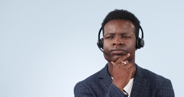 Hombre Negro Cara Pensamiento Con Idea Call Center Servicio Cliente — Vídeos de Stock