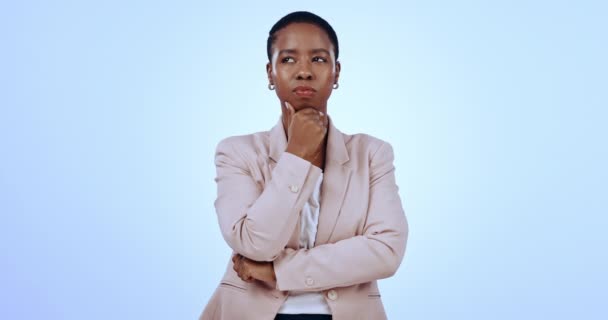 Retrato Mujer Negra Estudio Pensamiento Solución Con Pregunta Eureka Decisión — Vídeos de Stock