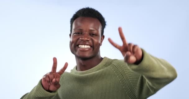 Frieden Lächeln Und Gesicht Des Schwarzen Mannes Studio Für Den — Stockvideo