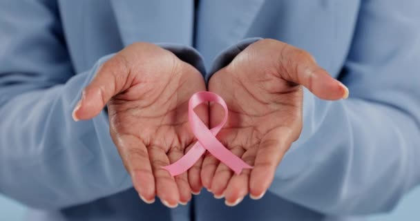 Růžová Stuha Ruce Ženy Vědomím Rakoviny Prsu Zdravotní Péče Péče — Stock video