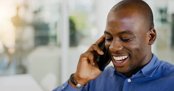 Man Laughing Phone Call Client Communication Office Discussion Chat Networking — Stock Photo, Image