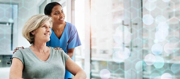 Patient Mit Behinderung Krankenschwester Und Lächeln Krankenhaus Für Gesundheitswesen Wellness — Stockfoto