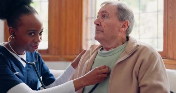 Cuidador Paciente Edad Avanzada Respiración Para Servicio Salud Enfermería Control — Vídeo de stock