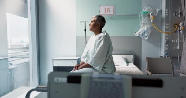Üzücü Sabırlı Hastanede Penceresi Stresi Endişesi Kanser Ölüm Sigorta Korkusu — Stok video