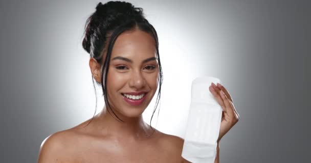 Pad Arc Boldog Női Higiéniai Termék Menstruáció Wellness Szürke Alapon — Stock videók