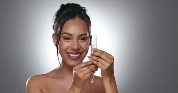 Tampão Rosto Mulher Feliz Com Produto Higiene Feminina Menstruação Bem — Vídeo de Stock