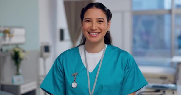 Медсестра Лицо Счастливая Женщина Здравоохранении Улыбаться Уверенностью Больнице Гордостью Помощью — стоковое видео