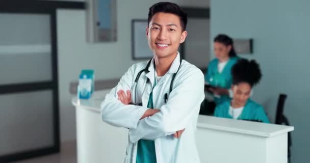 Happy Doctor Arms Crossed Asian Man Nurse Surgeon Career Smile — Stock Video