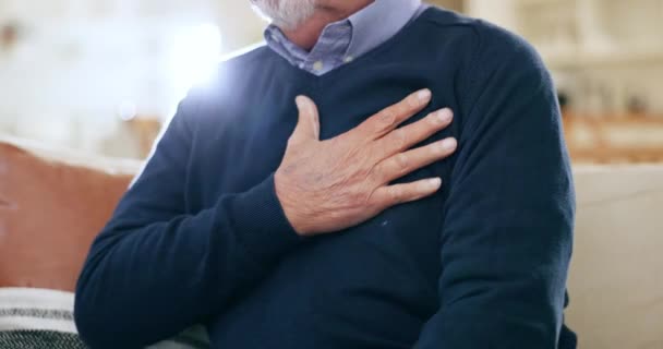 Kéz Mellkas Idősek Szívroham Szorongás Vagy Fájdalom Betegség Magas Vérnyomás — Stock videók