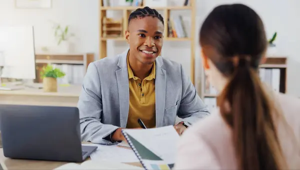 Startup Consultants Black Man Office Conversation New Project Schedule Share — Stock Photo, Image