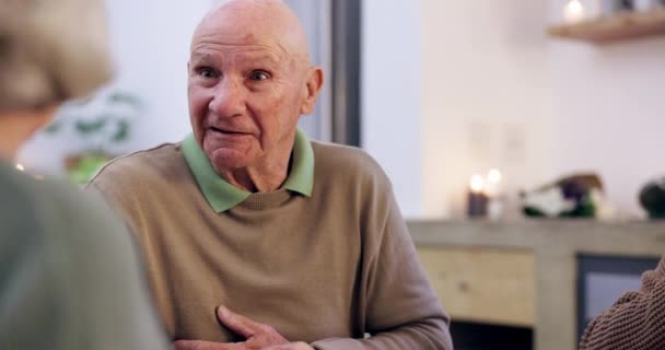 Seniorzy Starsi Ludzie Lub Mężczyzna Emeryturze Rozmawiający Wsparciu Opiece Lub — Wideo stockowe