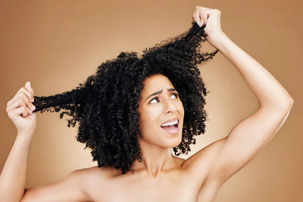 Afro Frau Studio Gesicht Und Haare Problem Angst Oder Frustriert — Stockfoto