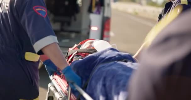Ambulancia Camilla Persona Transporte Emergencia Hospital Accidente Coche Lesiones Equipo — Vídeo de stock