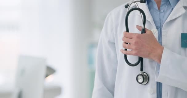 Kardiologia Stetoskop Ręce Lekarza Opieki Zdrowotnej Wellness Serca Modelowania Szpitalnego — Wideo stockowe