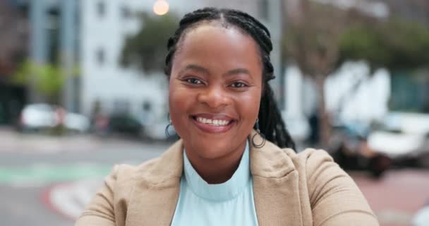 Сміх Бізнес Портрет Чорної Жінки Місті Упевненістю Можливостями Роботи Довірою — стокове відео