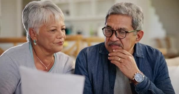 Old Couple Reading Paperwork Bills Tax Audit Budget Life Insurance — Stock Video