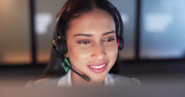 Call Center Speaking Woman Customer Service Help Desk Communication Workplace — Stock Video