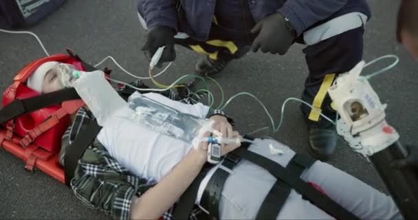 Primeros Auxilios Paro Cardíaco Paramédico Emergencia Con Apoyo Médico Ayuda — Vídeos de Stock