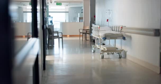 Pusty Szpital Korytarz Łóżko Opieki Zdrowotnej Odnowy Biologicznej Leczenia Chirurgii — Wideo stockowe