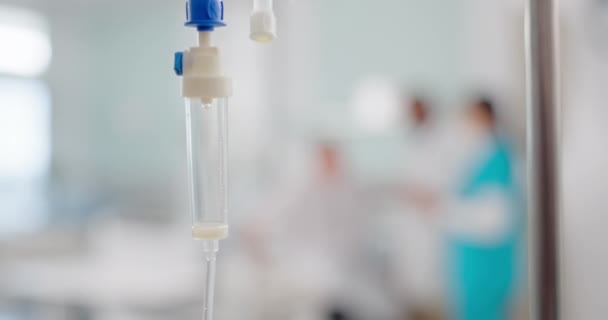Tropf Flüssigkeit Und Medikamente Einem Krankenhaus Für Gesundheitsversorgung Virus Oder — Stockvideo