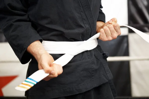 Man Hands White Belt Karate Martial Arts Beginner Training Discipline — Stock Photo, Image