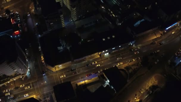 Město Provoz Noci Pouliční Osvětlení Drone Pov Pro Cestování Dopravu — Stock video