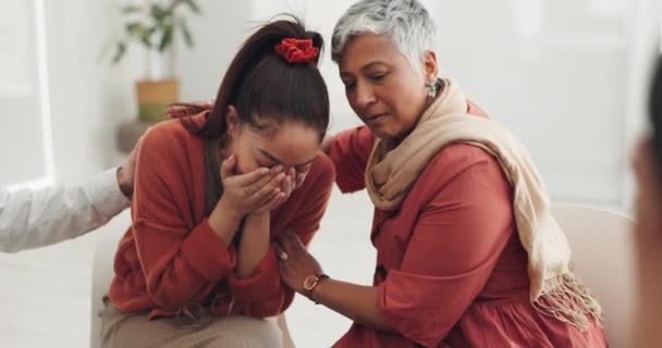 Lidé Ženy Terapie Pláčem Smutkem Nebo Poradenstvím Rehabilitací Traumatem Nebo — Stock video