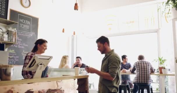 Cafeneaua Cumpărarea Serviciul Barista Pentru Client Către Chelneriță Espresso Pentru — Videoclip de stoc
