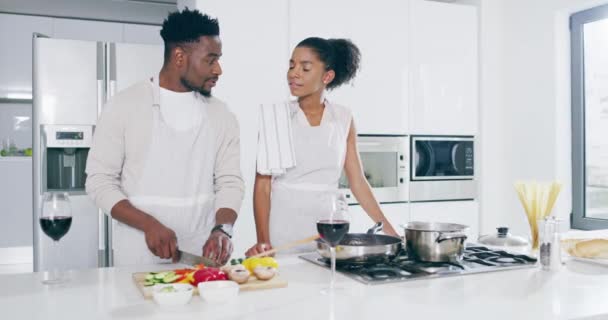 Comida Amor Una Pareja Negra Cocinando Cocina Casa Juntos Para — Vídeos de Stock