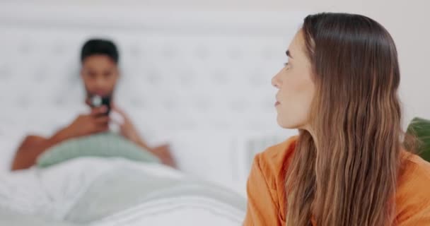 Frustré Ignorer Divorcer Avec Couple Dans Chambre Coucher Pour Triste — Video