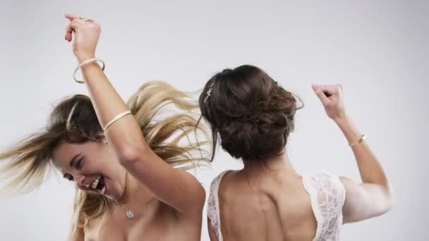 Celebración Boda Amigos Bailando Para Evento Matrimonial Feliz Emocionado Aislado — Vídeos de Stock