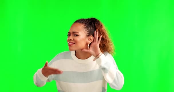 Woman Hear Hand Ear Green Screen Face Question Smile Gossip — Stock Video