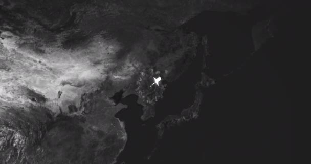 国际冲突和军事背景下发射导弹的武器 地图和动画 说明核武器或原子弹从一个国家到另一个目标的弹道轨迹 — 图库视频影像