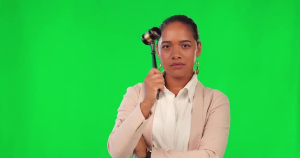 Loi Juge Marteau Avec Femme Sur Écran Vert Pour Justice — Video